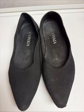Vivaia Women's Black Knit Pointed Ballet Flats size 39 US 8